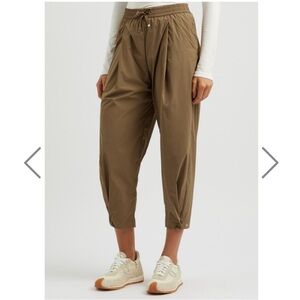Herno Cropped tapered nylon trousers. Color green olive sz 42 ultralight fabric